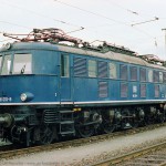 118 010-8 im Bahnbetriebswerk Würzburg im Jahre 1984 - Fotograf Ulf Pieconka